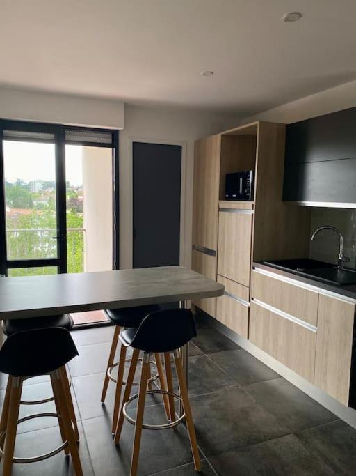 T3 - Centre - 75M2 - 2 Sdb - Parking - Calme Apartamento Anglet Exterior foto